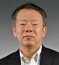 野崎 雅稔 氏